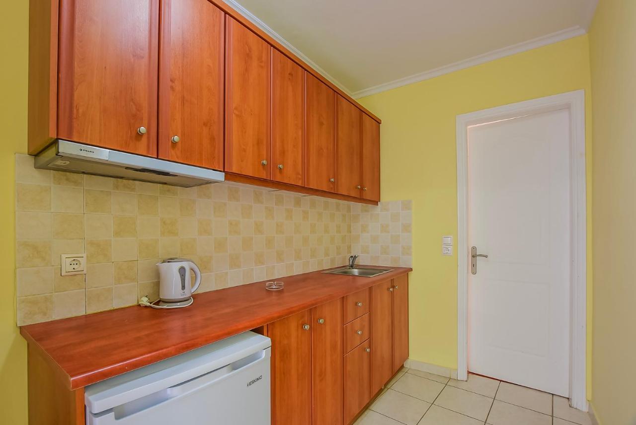 Timos Hotel Laganász Kültér fotó